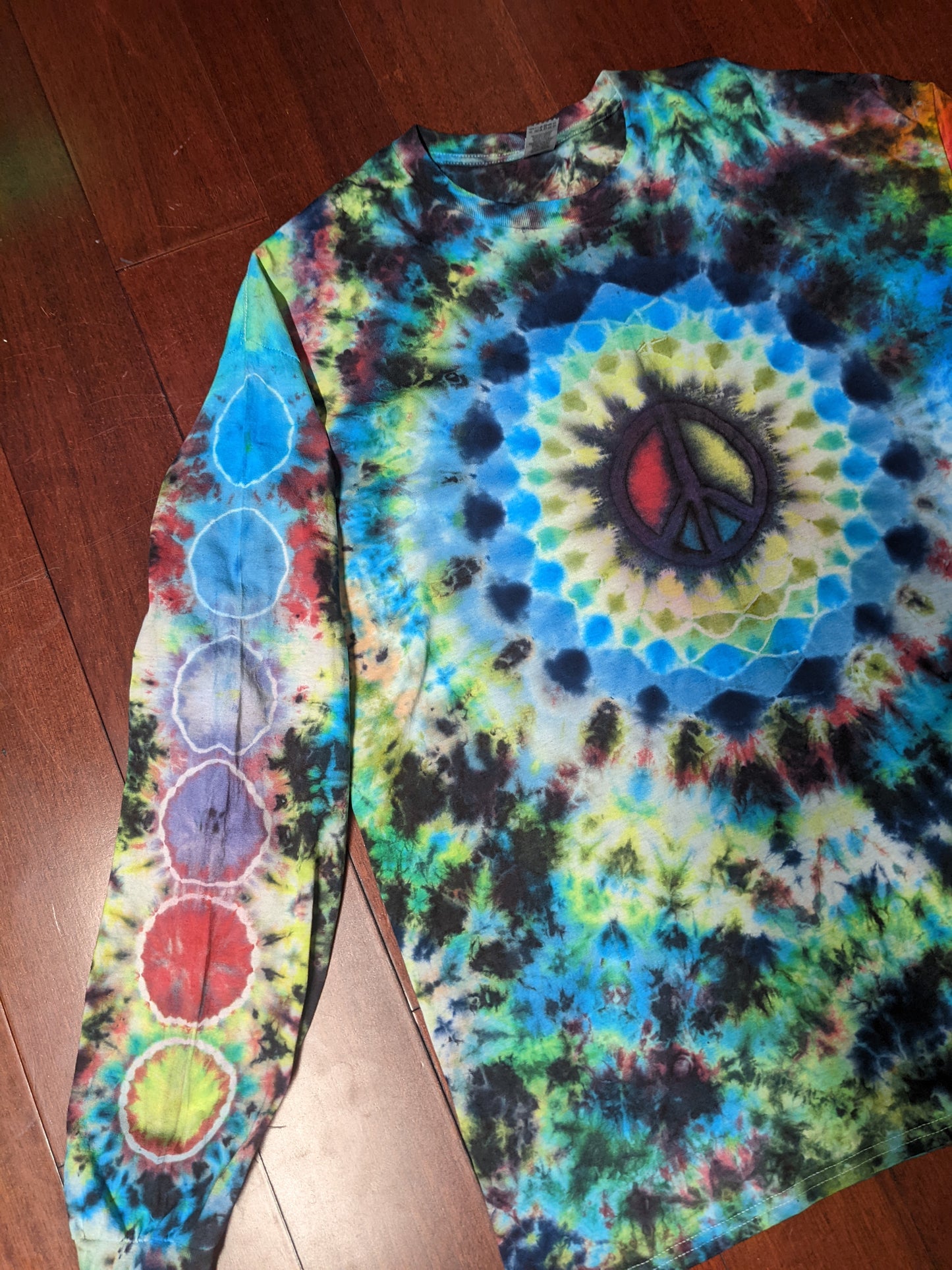 2 XL long Sleeve Peace Dala, Scrunch, Rainbow, And circles!