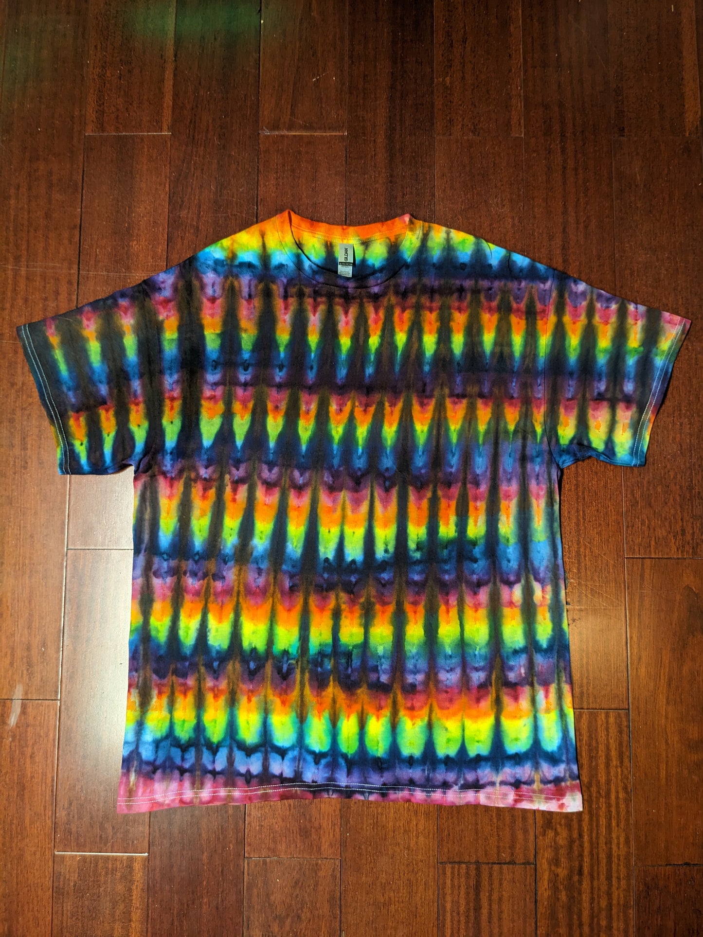 Ice Dye Rainbow gradient Short sleeve in Extra Large